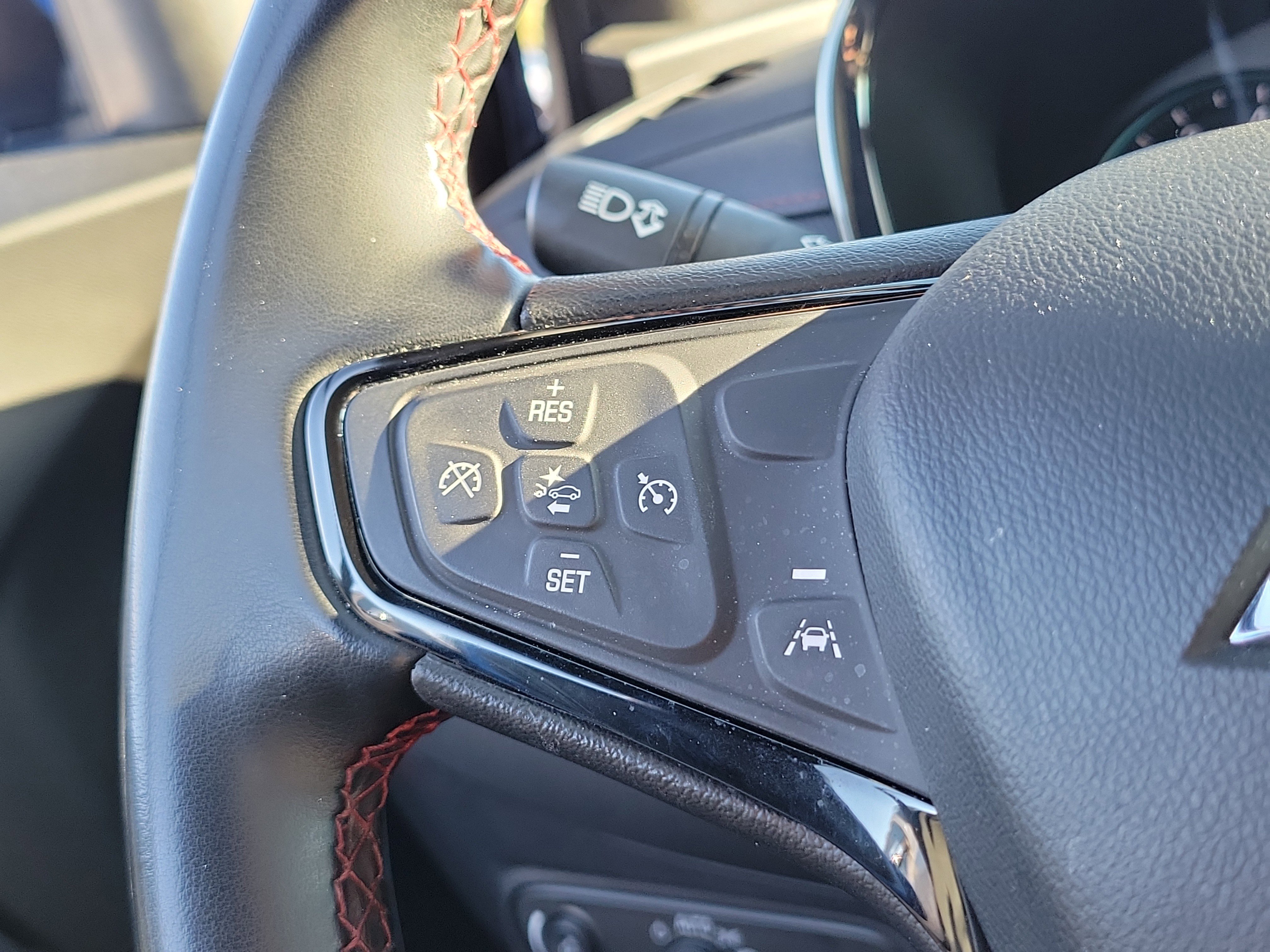 Used 2024 Chevrolet Equinox RS image 24