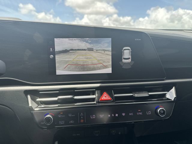 Used 2023 Kia Niro EX Touring image 24