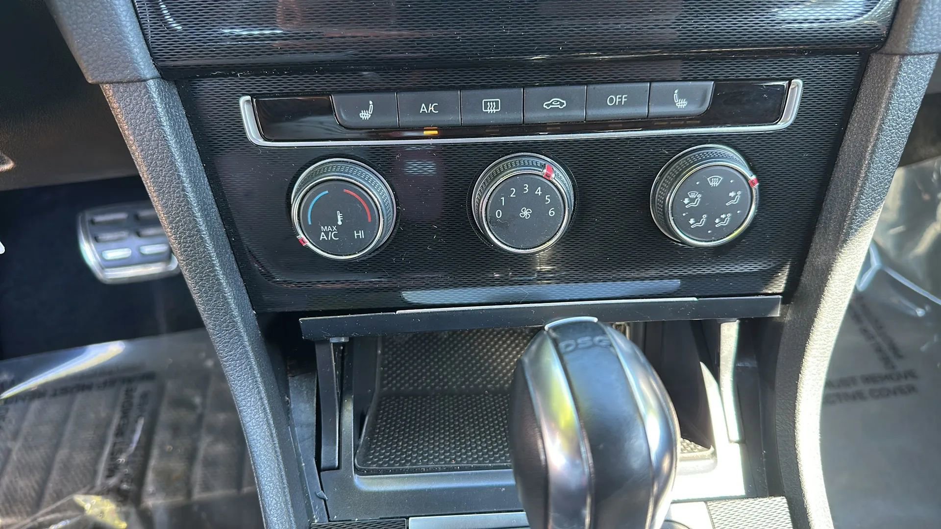 Used 2015 Volkswagen GTI S FWD image 36