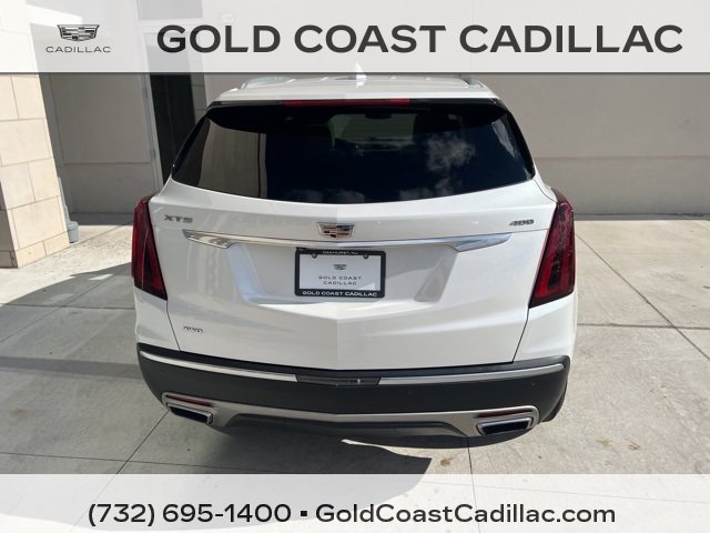 Used 2021 Cadillac XT5 Premium Luxury image 3