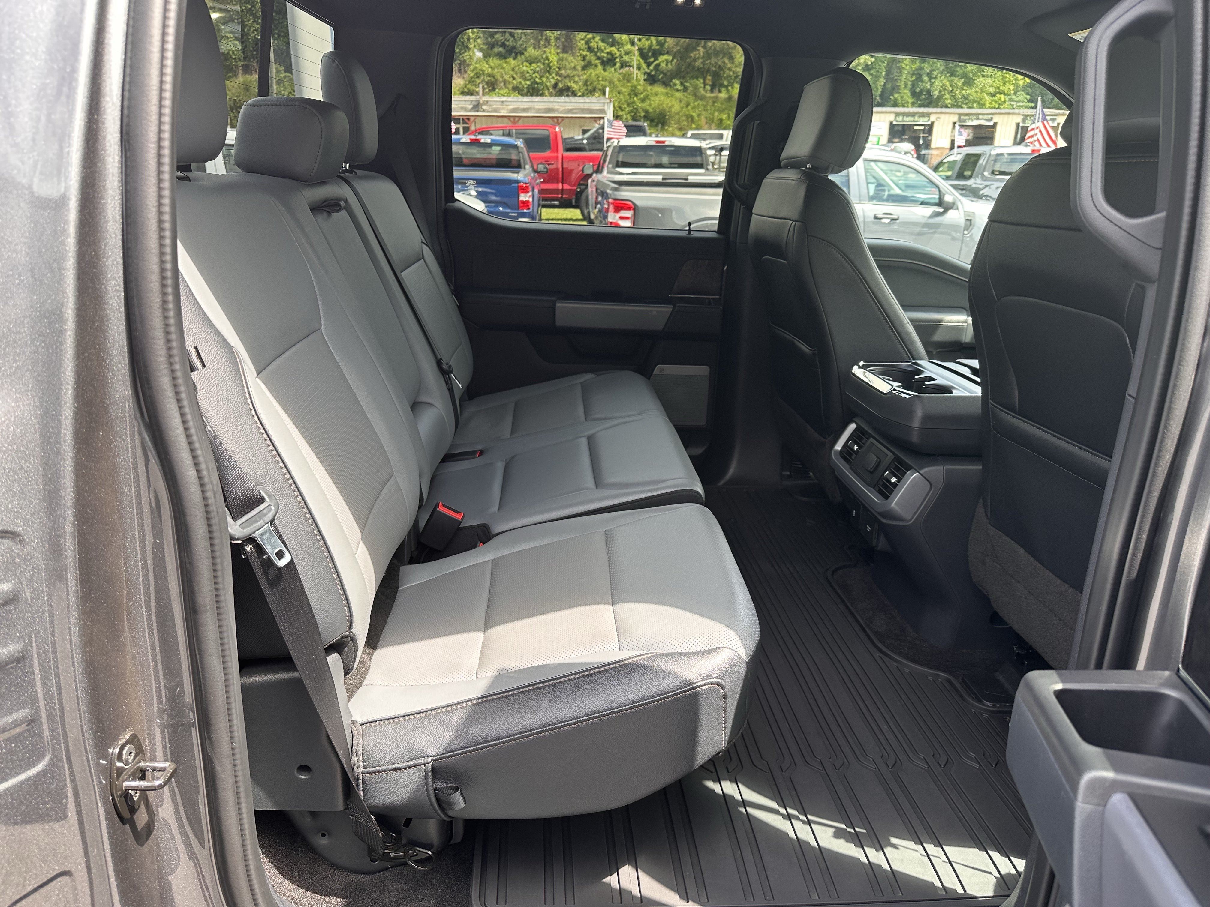Used 2023 Ford F150 Lightning Lariat w/ Max Trailer Tow Package AWD/4WD image 18