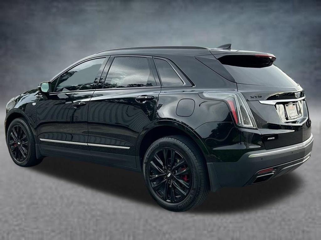 Used 2024 Cadillac XT5 Sportv w/ Technology Package AWD/4WD image 3