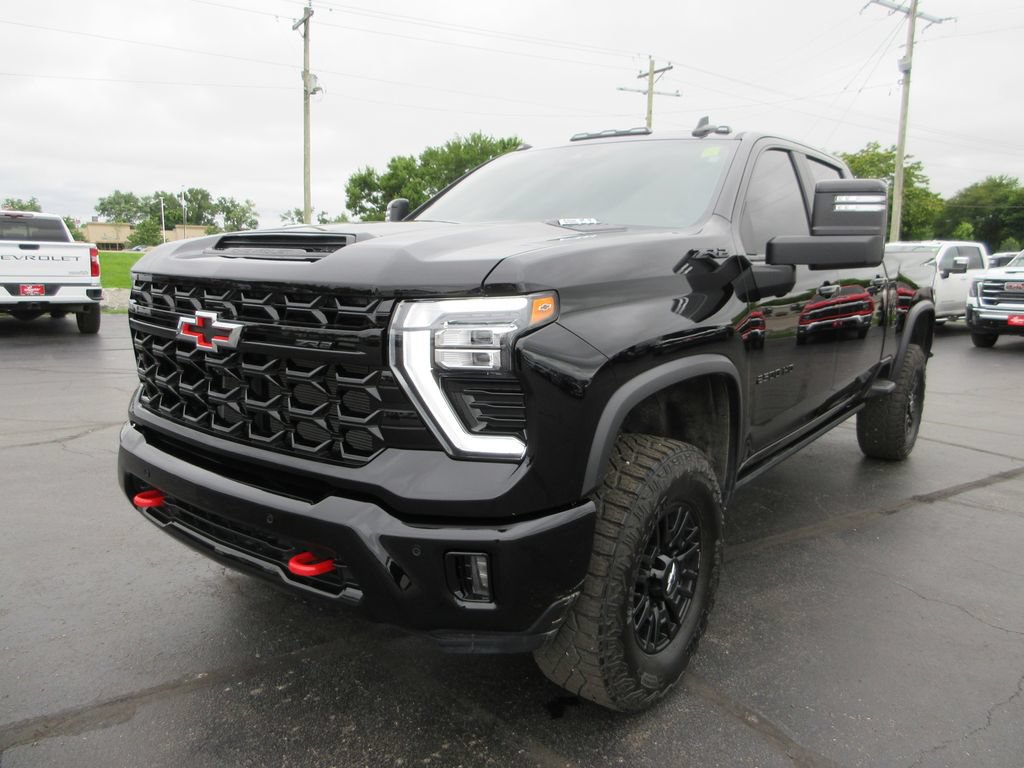 Certified 2026 Chevrolet Silverado 2500 ZR2 w/ LPO, Dark Essentials Package AWD/4WD image 11