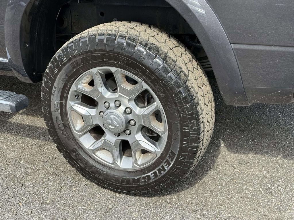 Used 2016 RAM 3500 Laramie Longhorn image 11