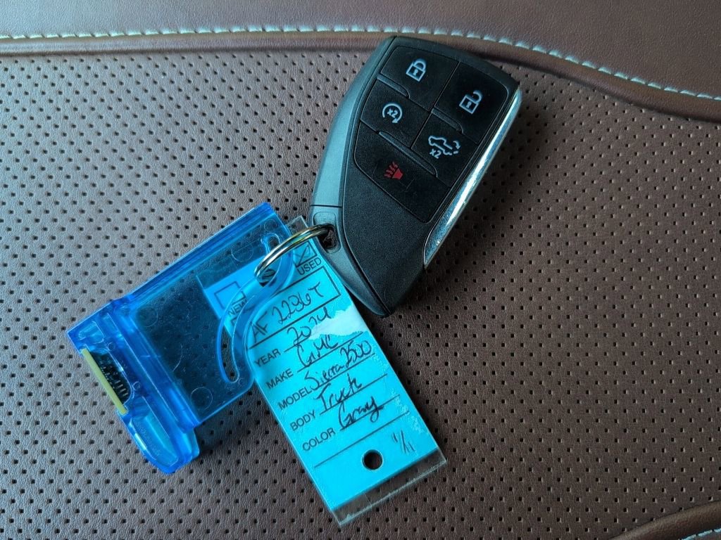 Used 2024 GMC Sierra 2500 Denali Ultimate image 11