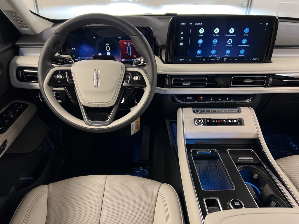 Used 2026 Lincoln Aviator Reserve image 8