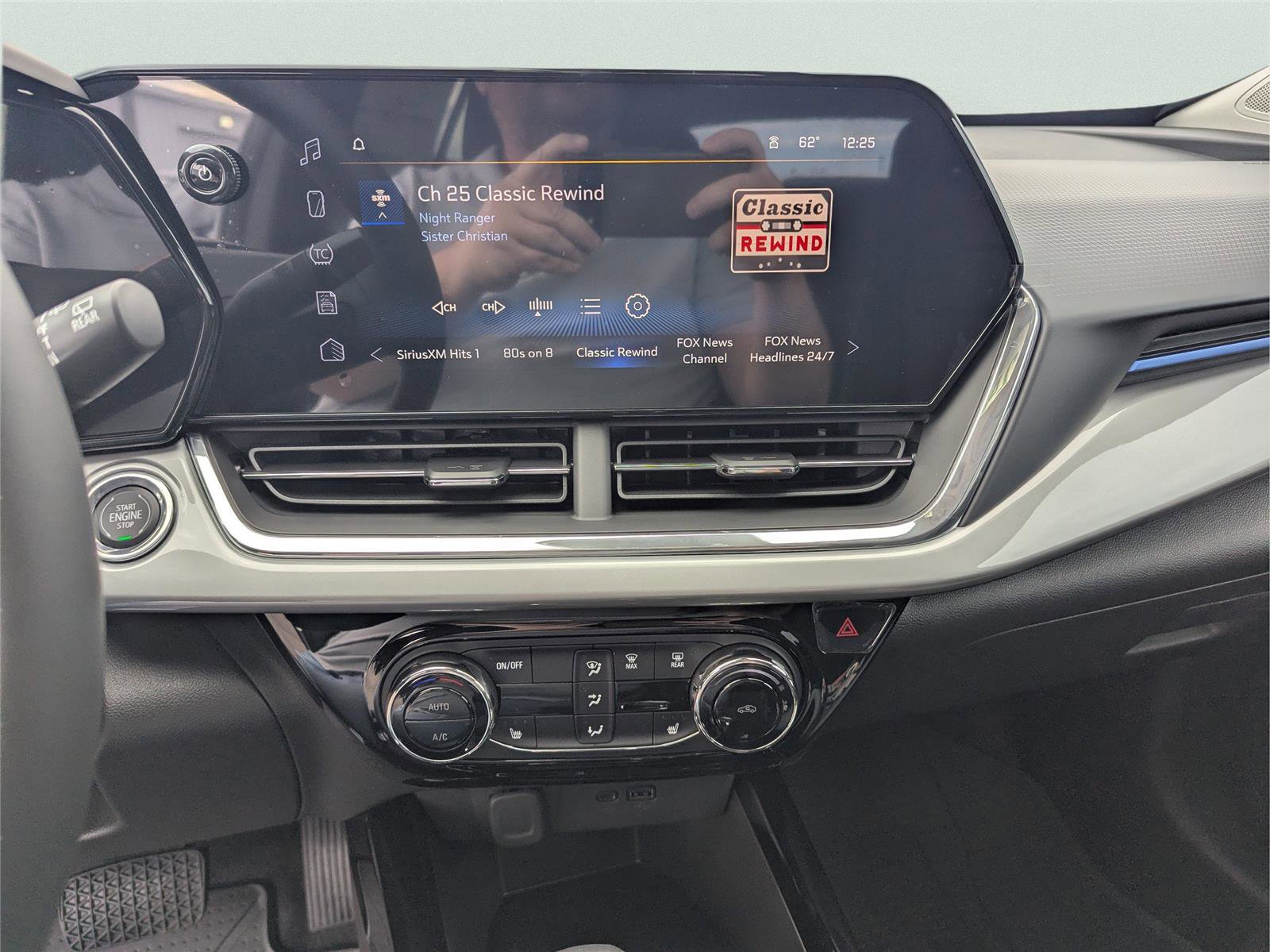 New 2026 Chevrolet Trax LT w/ Driver Confidence Package image 20