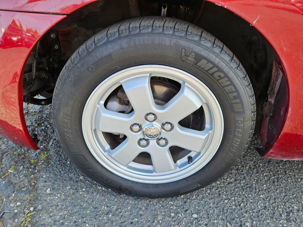Used 2004 Toyota Prius FWD image 8