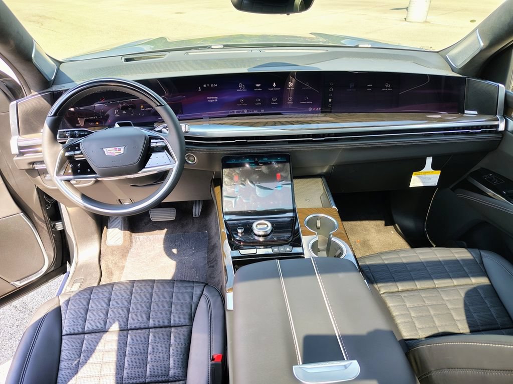 New 2026 Cadillac Escalade Platinum Sport w/ LPO, ONYX Package AWD/4WD image 43