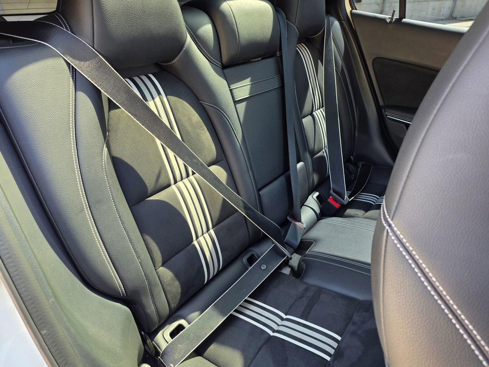 Used 2018 Mercedes-Benz GLA 250 image 32