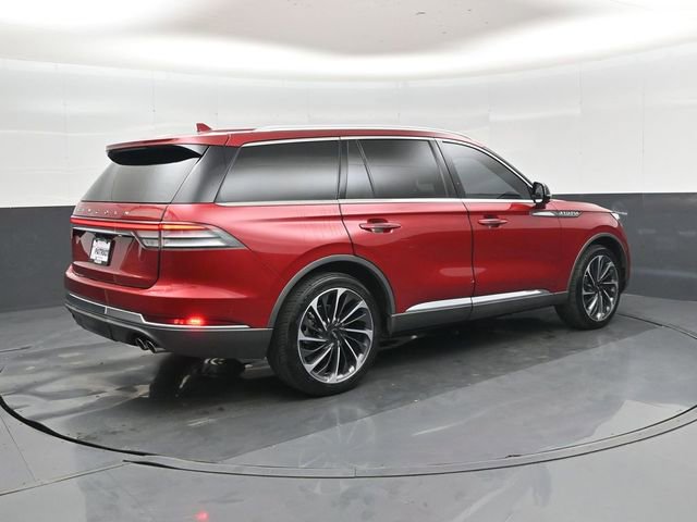 Used 2020 Lincoln Aviator Reserve w/ Equipment Group 202A image 4