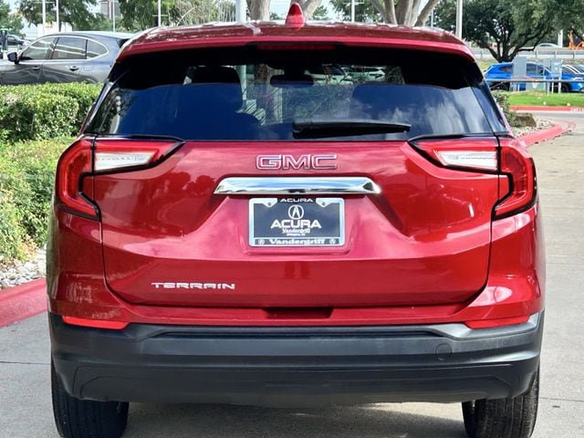 Used 2024 GMC Terrain SLE FWD image 5
