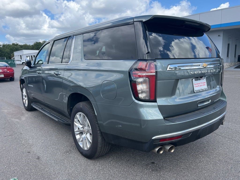 Used 2023 Chevrolet Suburban Premier RWD image 6