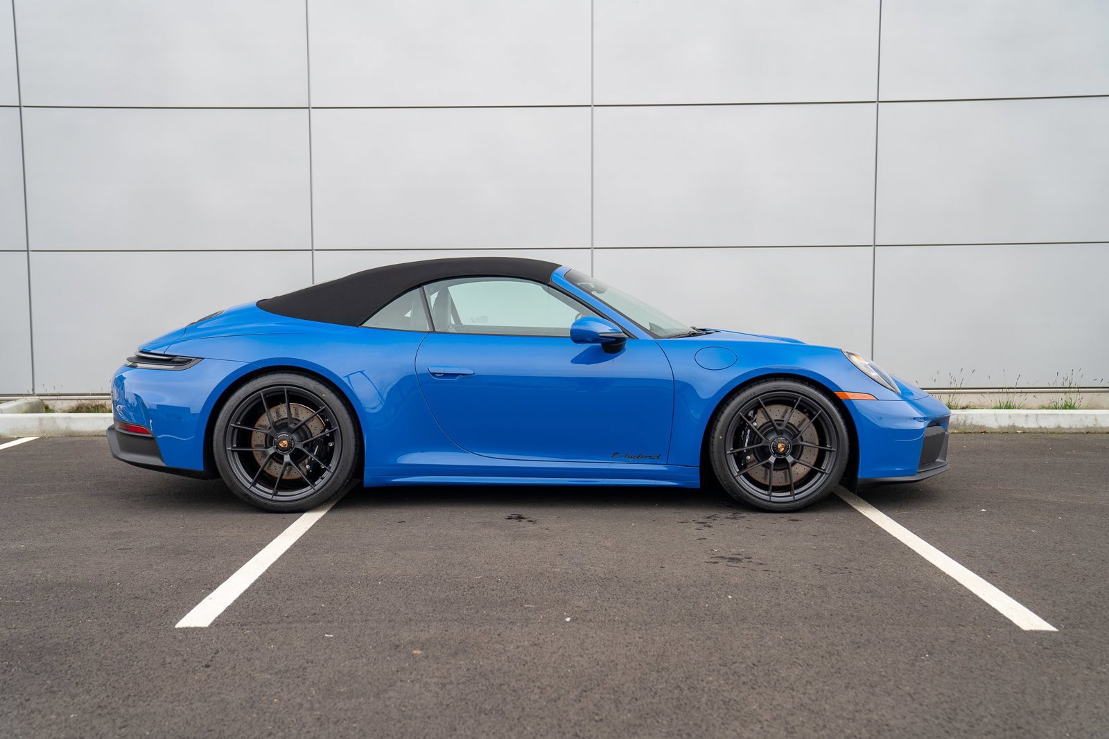 Used 2026 Porsche 911 Carrera GTS image 8