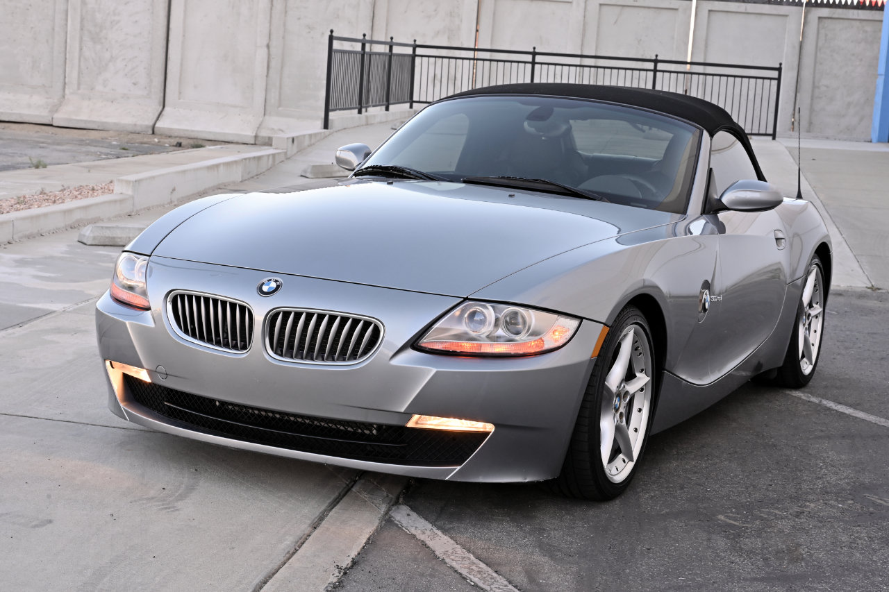 Used 2006 BMW Z4 3.0si RWD image 3
