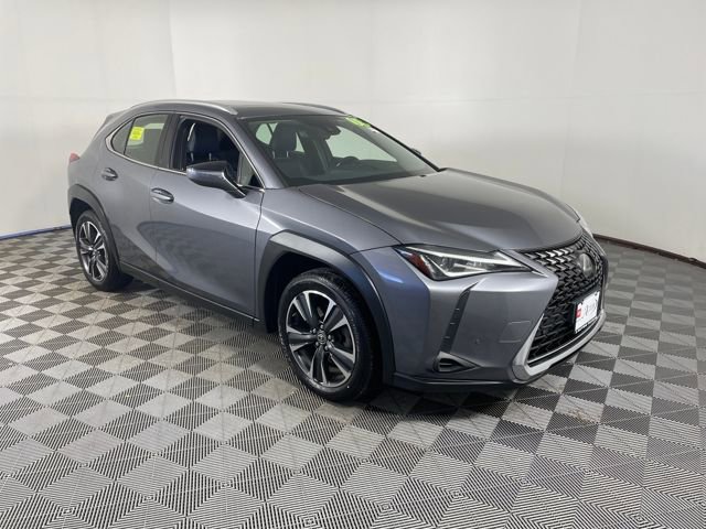 Used 2019 Lexus UX 200 w/ Premium Package image 2