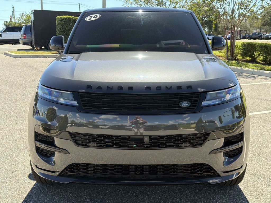 Used 2024 Land Rover Range Rover Sport Dynamic SE AWD/4WD image 8