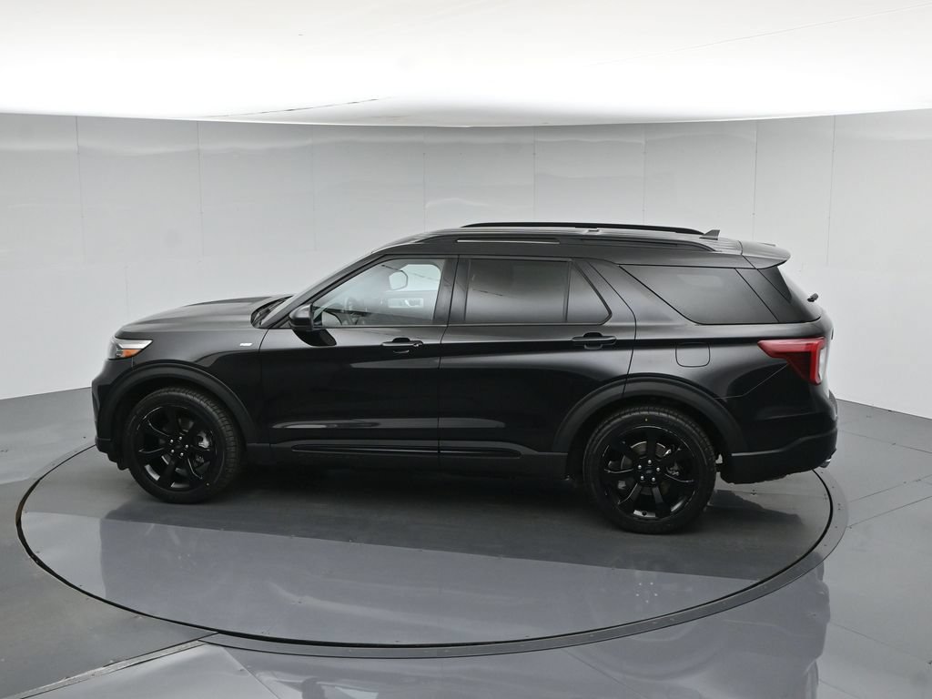 Certified 2023 Ford Explorer ST-Line w/ Class IV Trailer Tow Package RWD image 48