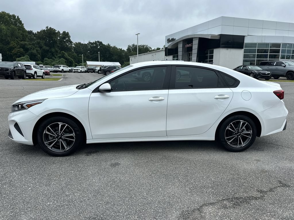 Certified 2024 Kia Forte LXS FWD image 4