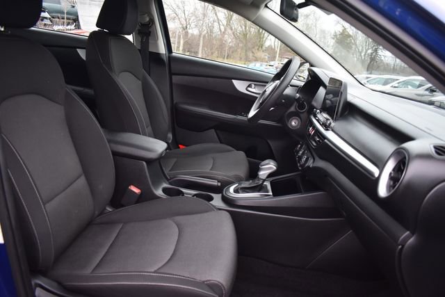 Used 2024 Kia Forte LXS w/ LXS Technology Package image 12