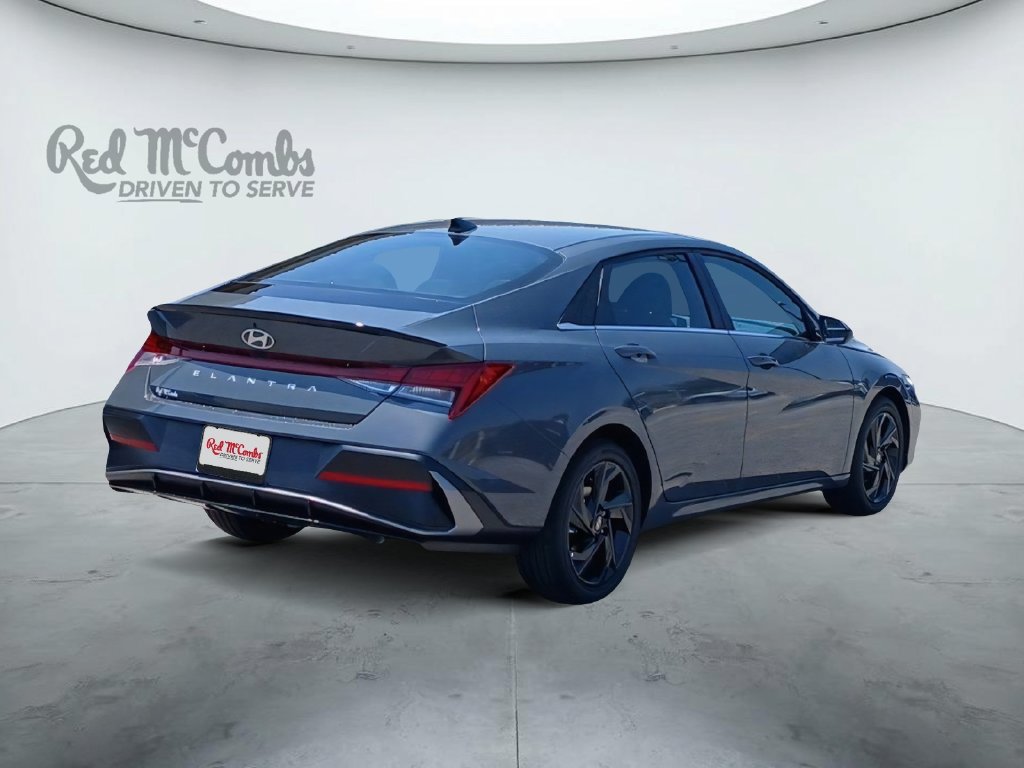 New 2026 Hyundai Elantra SEL Sport FWD image 5