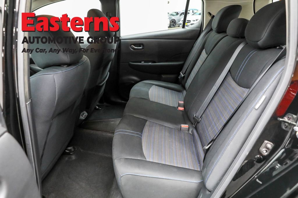 Used 2020 Nissan Leaf SV w/ SV All Weather Package image 21