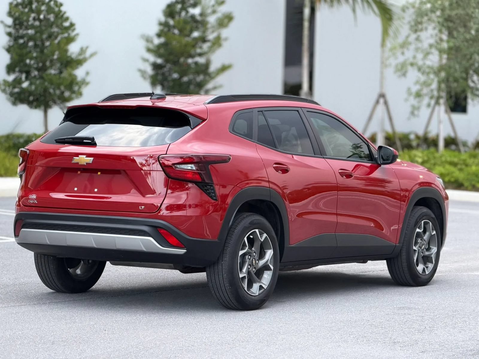 Used 2026 Chevrolet Trax LT FWD image 6