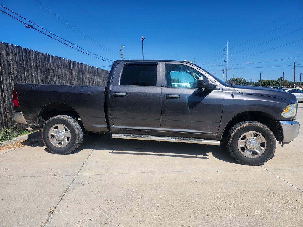 Used 2018 RAM 2500 Tradesman w/ Chrome Appearance Group image 4