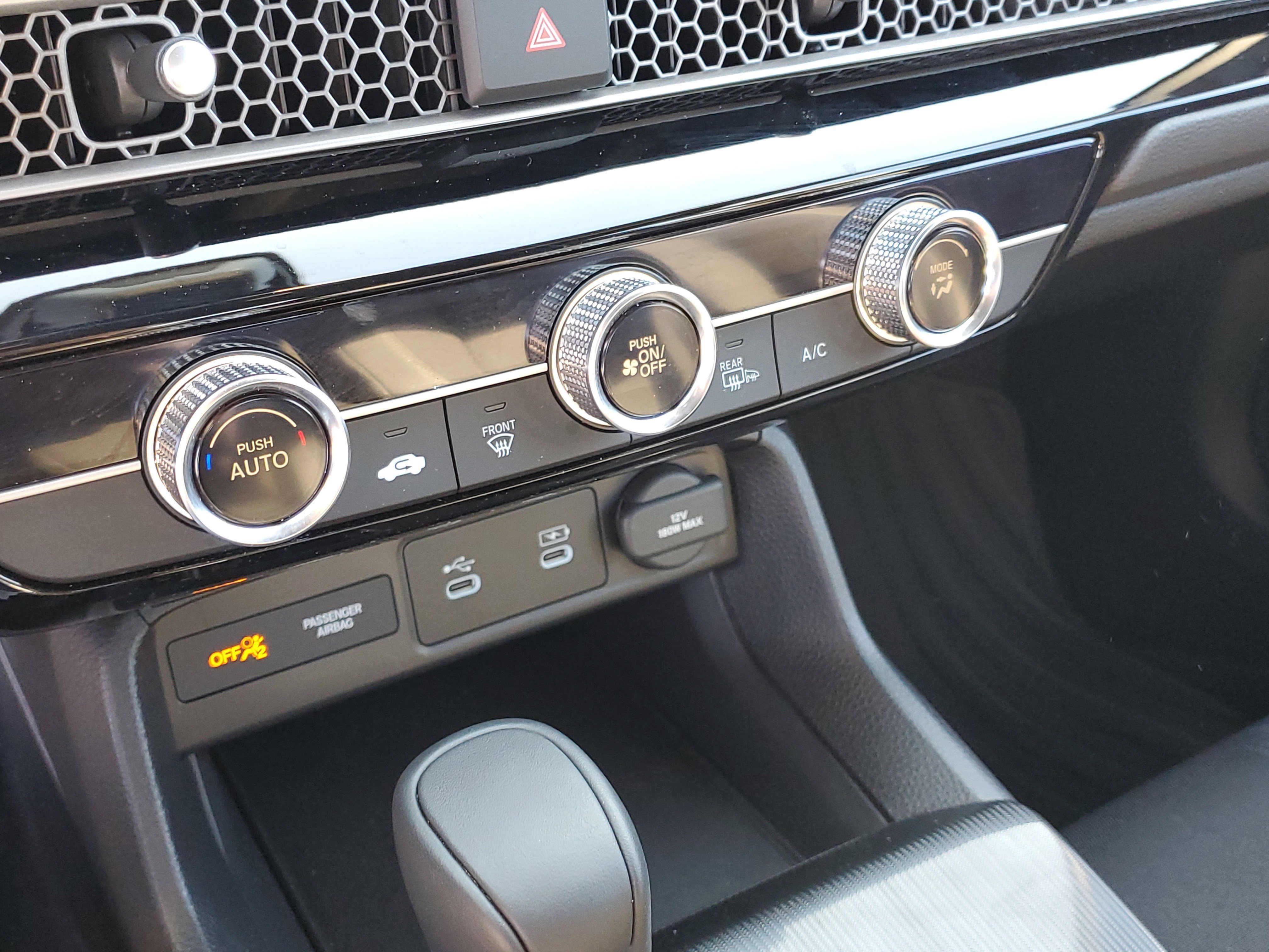 Used 2025 Honda Civic Sport image 30