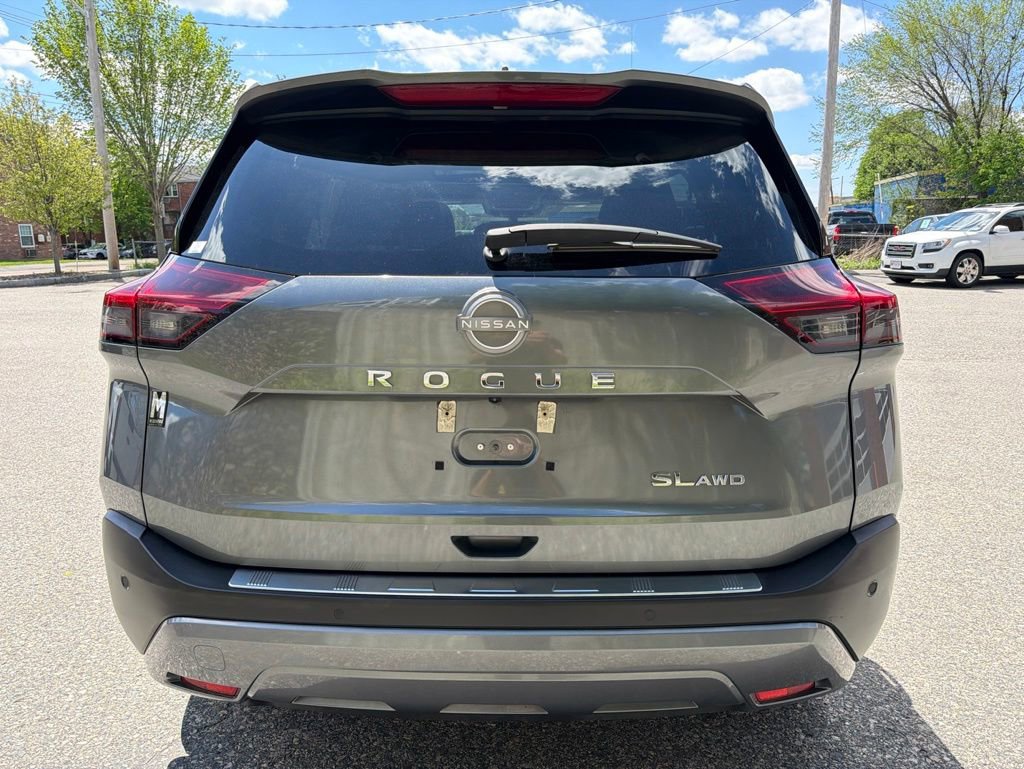 Used 2023 Nissan Rogue SL AWD/4WD image 5