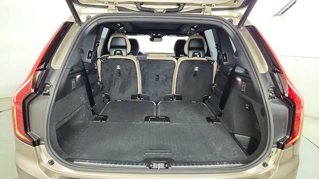 New 2026 Volvo XC90 T8 Plus w/ Protection Package Premier AWD/4WD image 42