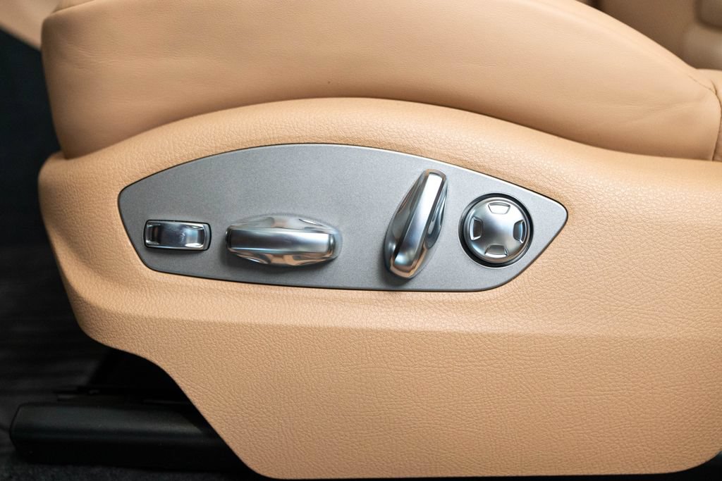New 2026 Porsche Macan AWD/4WD image 22