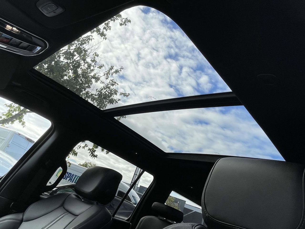 New 2025 Jeep Wagoneer Series II w/ Premium Group I image 30