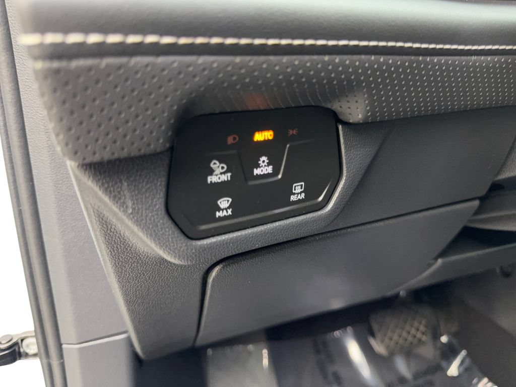 Used 2025 Volkswagen Atlas SE FWD image 60