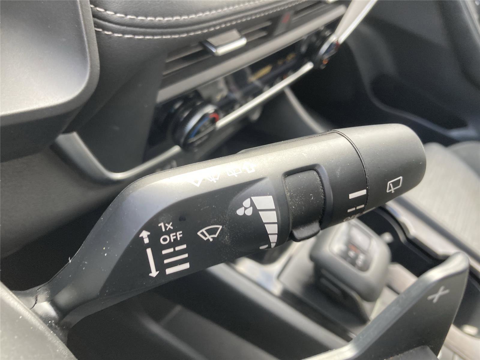 Used 2023 Nissan Rogue SV image 26