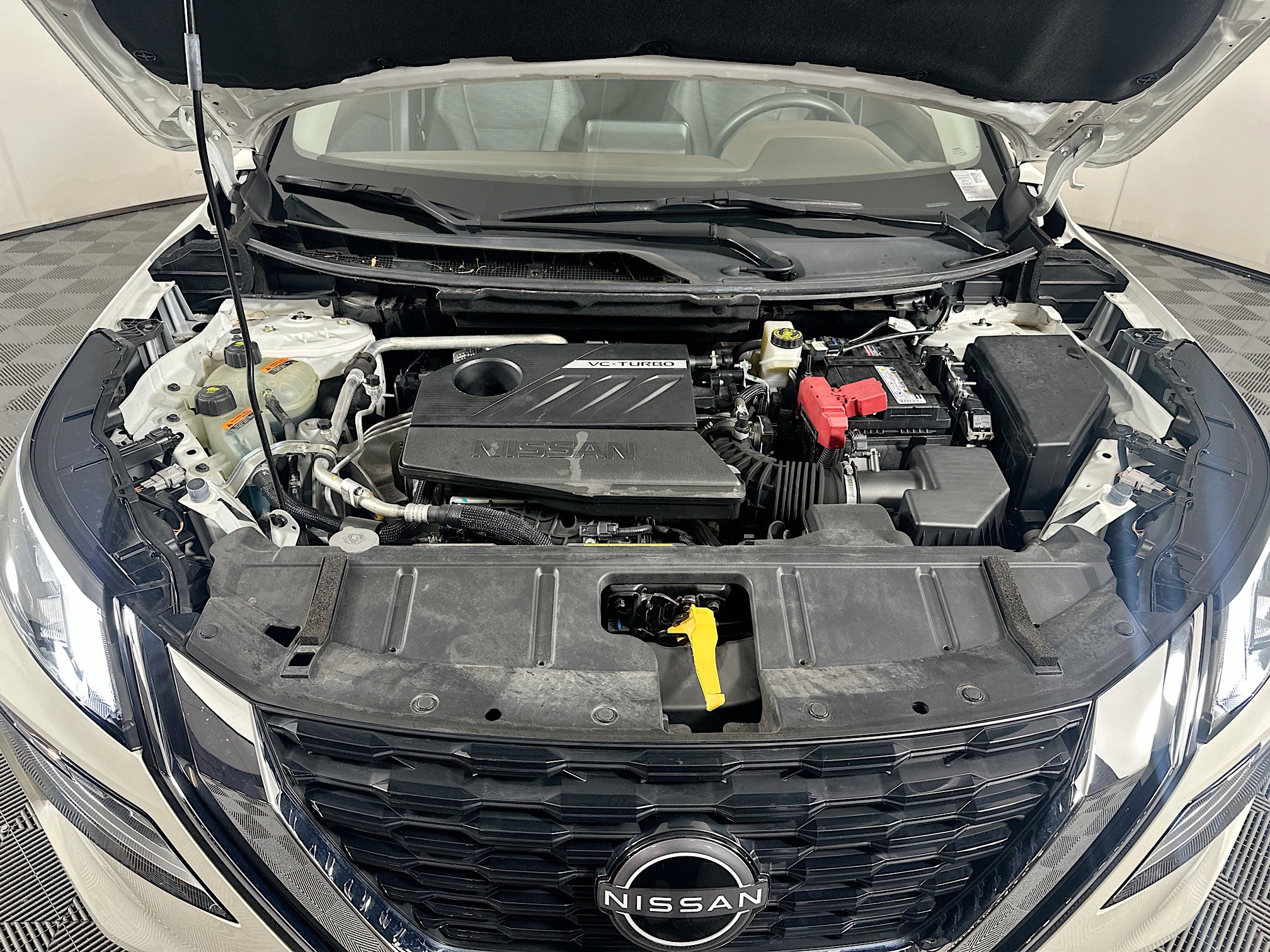 Used 2023 Nissan Rogue SV FWD image 31