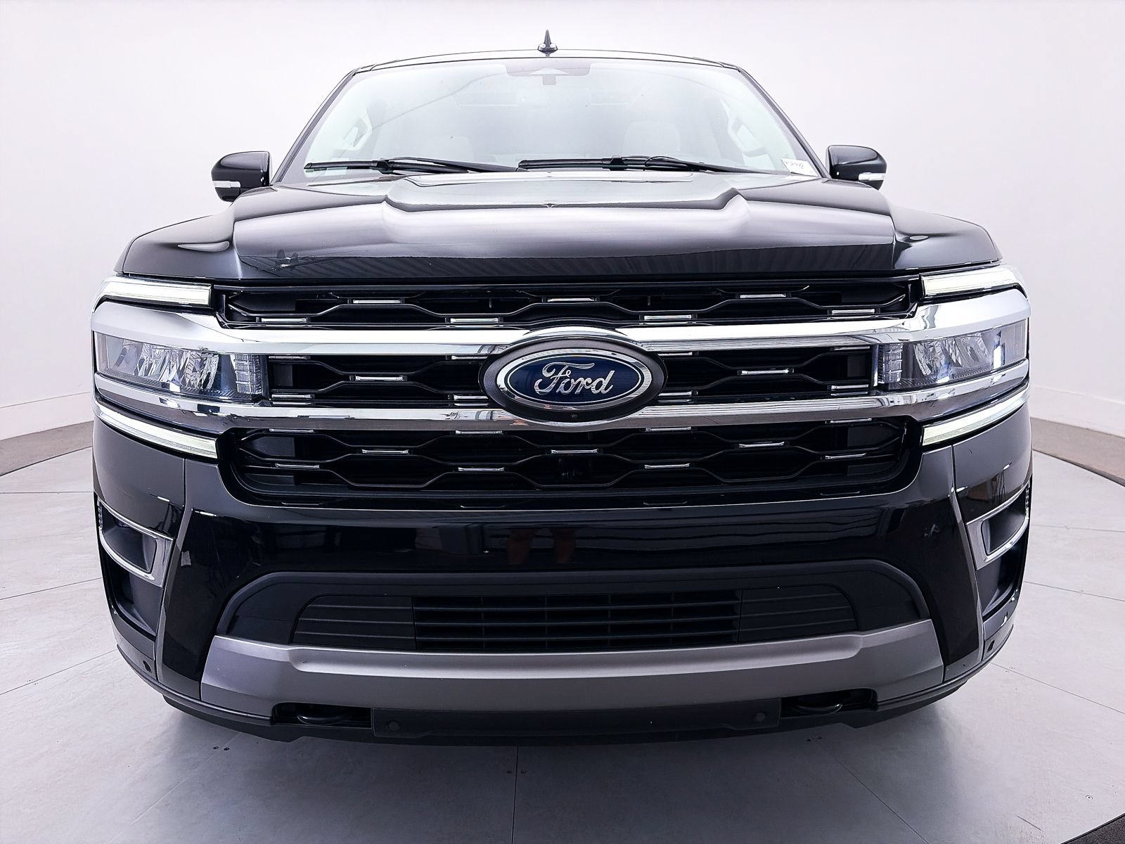 Used 2023 Ford Expedition Limited AWD/4WD image 15