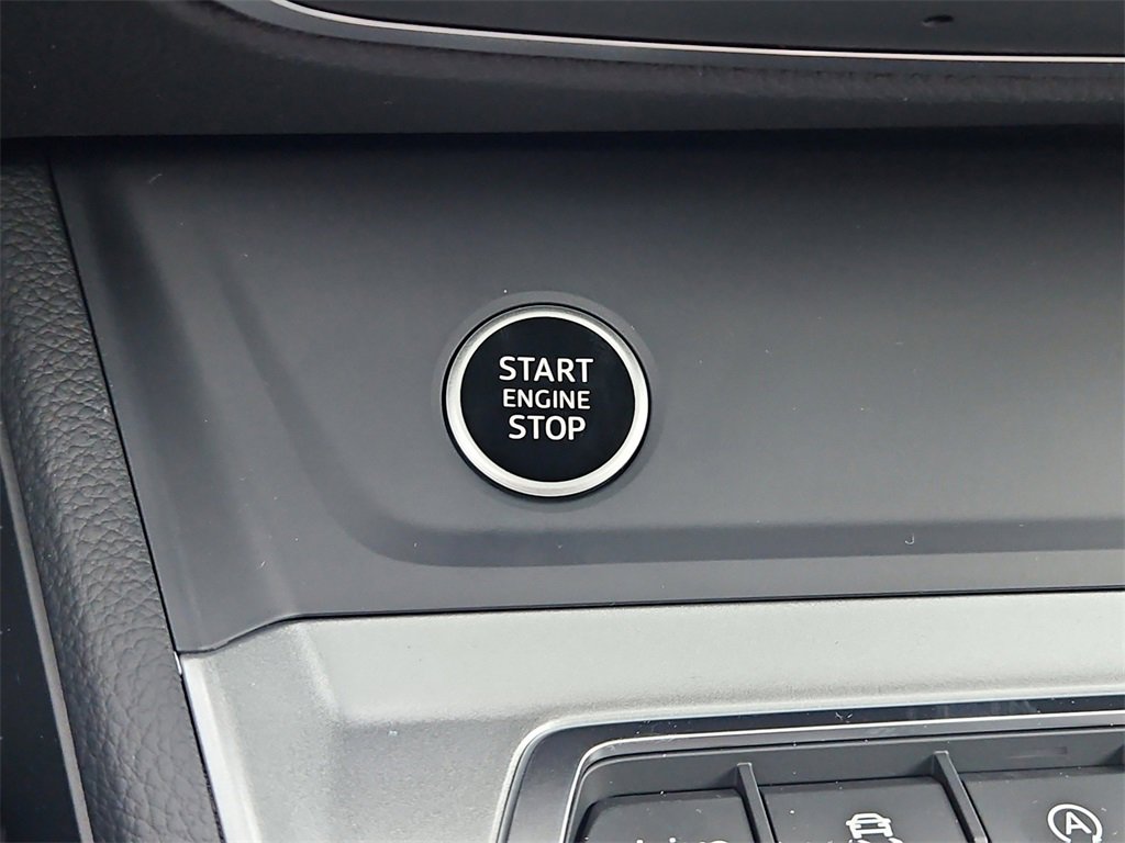 New 2025 Audi Q3 2.0T Premium image 16