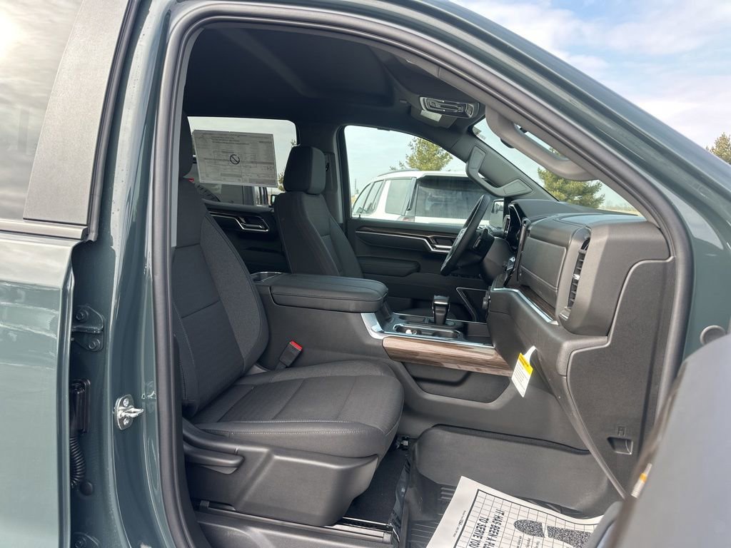 New 2026 Chevrolet Silverado 1500 LT w/ Z71 Off-Road Package image 28