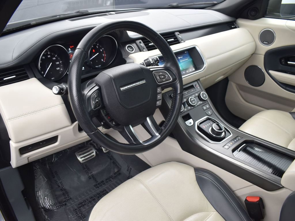 Used 2019 Land Rover Range Rover Evoque HSE Dynamic image 8