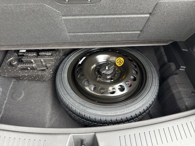 Used 2023 Buick Encore GX Preferred w/ Cold Weather Comfort Package image 17