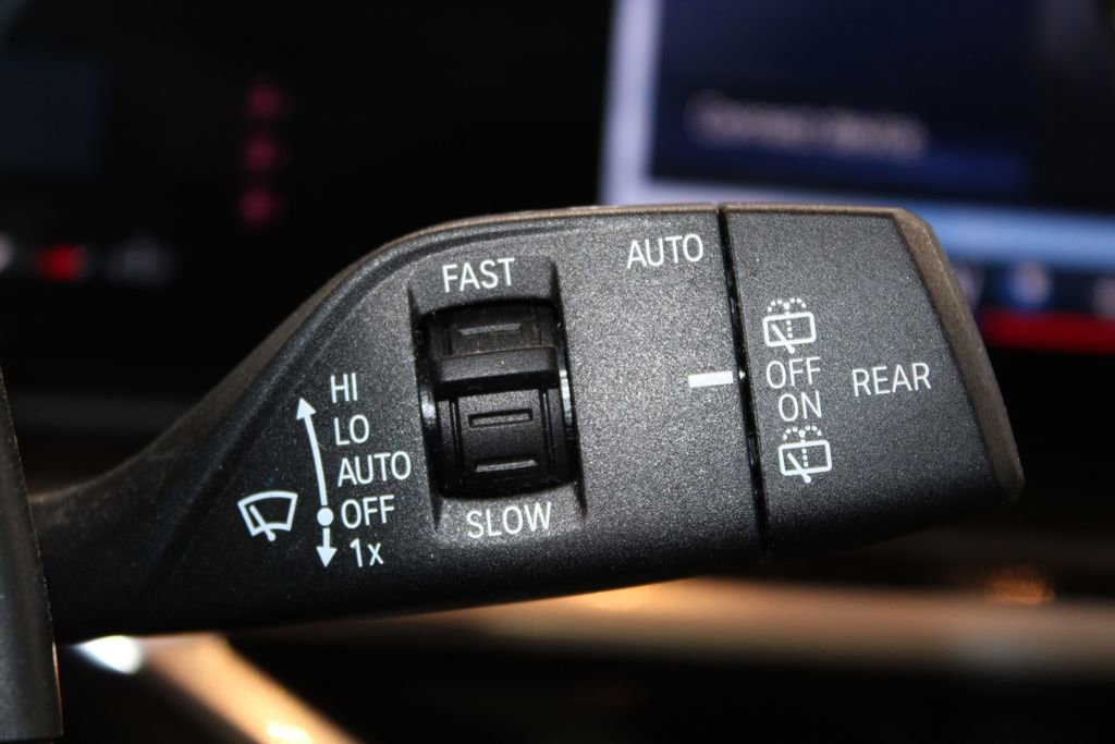 Used 2024 BMW X7 M60i w/ Executive Package image 43