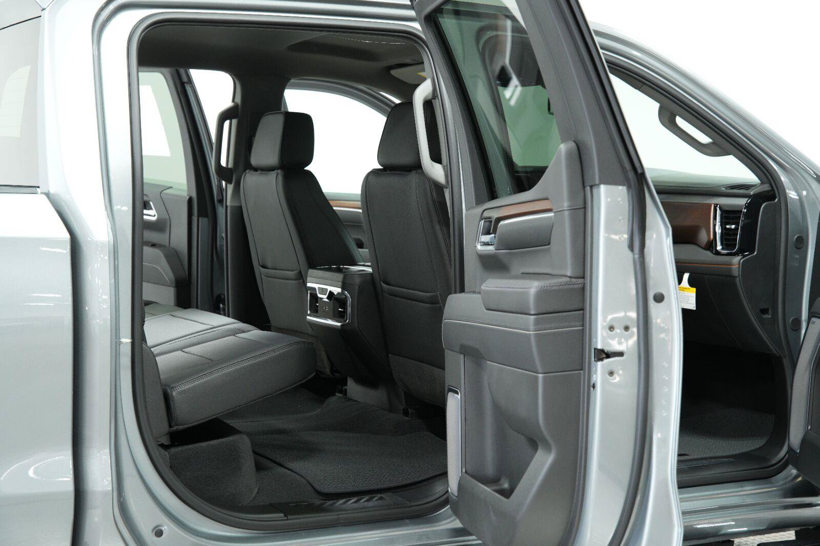 New 2026 GMC Sierra 1500 Denali AWD/4WD image 13