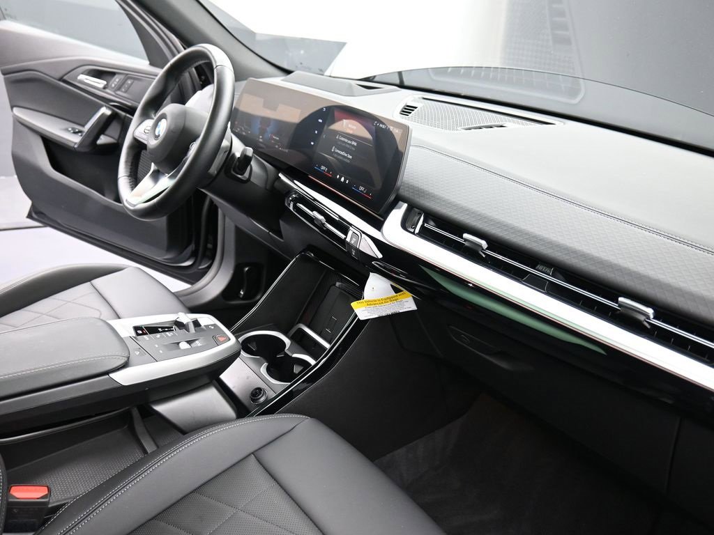 Used 2025 BMW X2 xDrive28i image 19