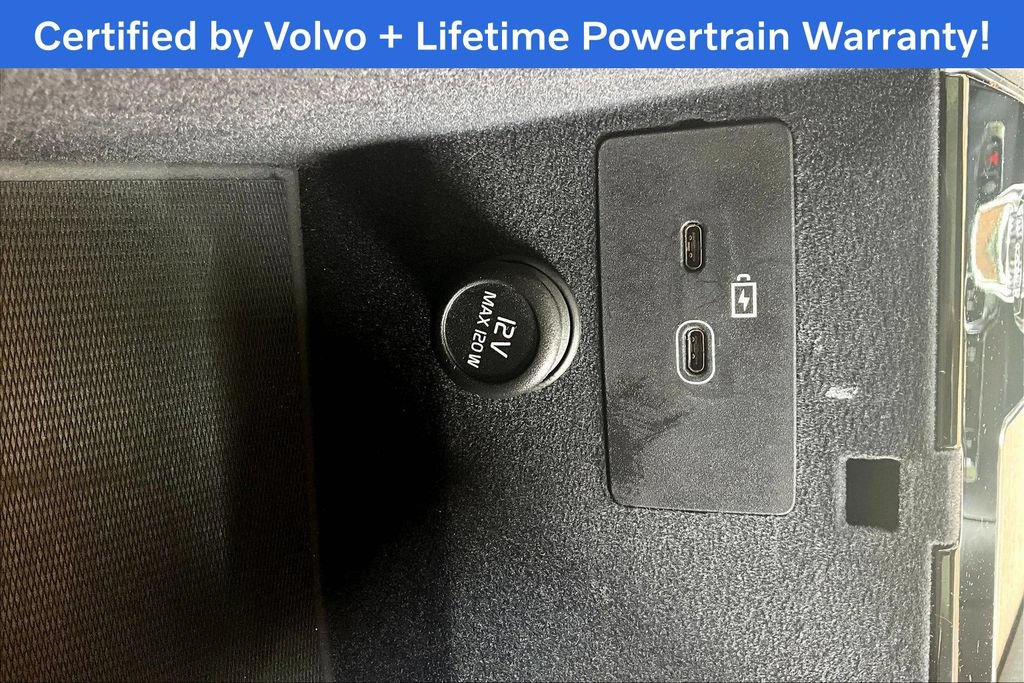 Used 2025 Volvo XC90 B6 Plus AWD/4WD image 34