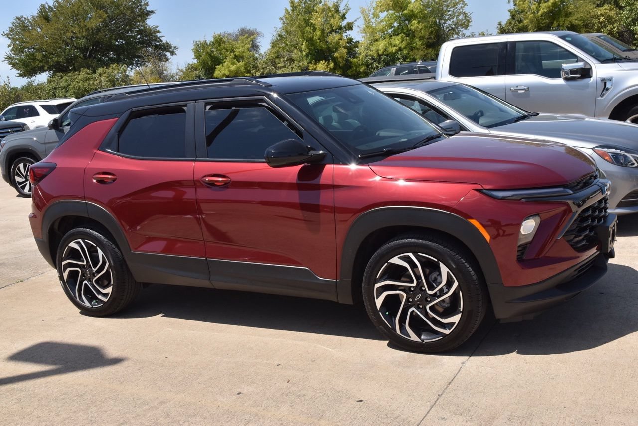 Used 2025 Chevrolet TrailBlazer RS w/ Driver Confidence Package FWD image 5