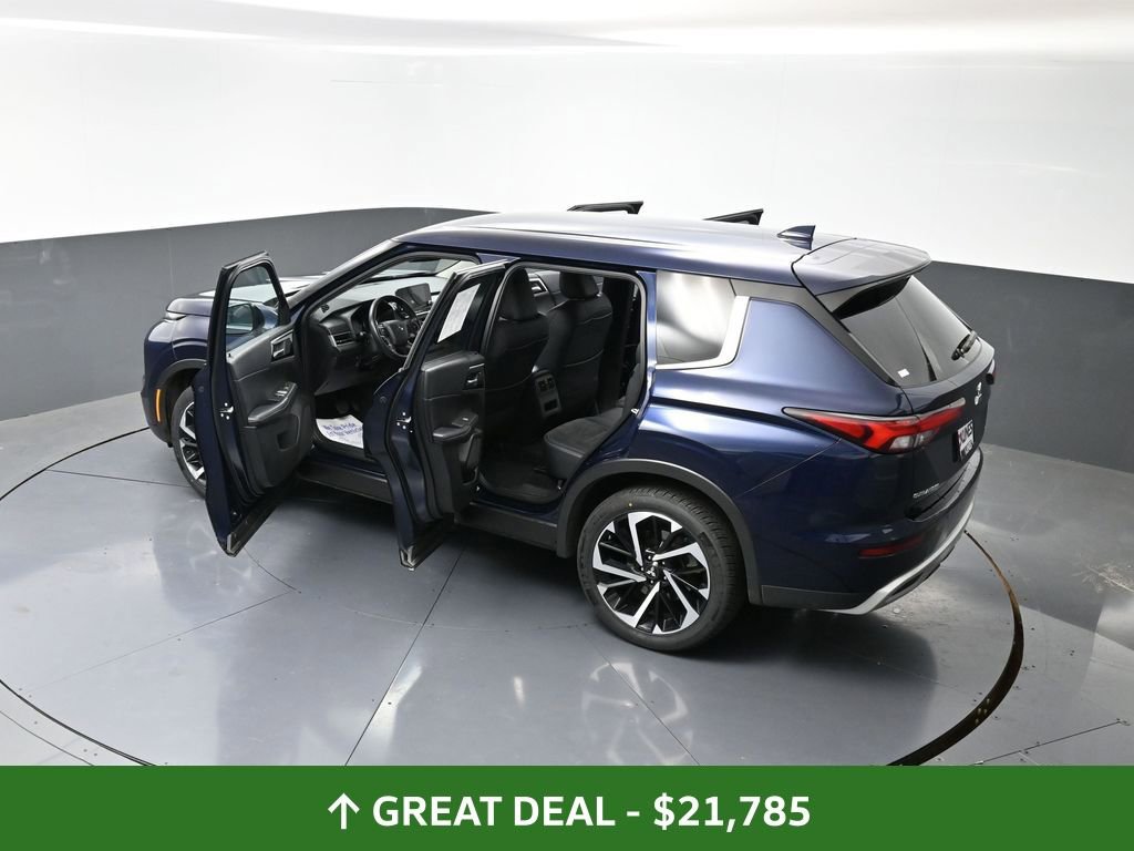 Used 2024 Mitsubishi Outlander SE image 62