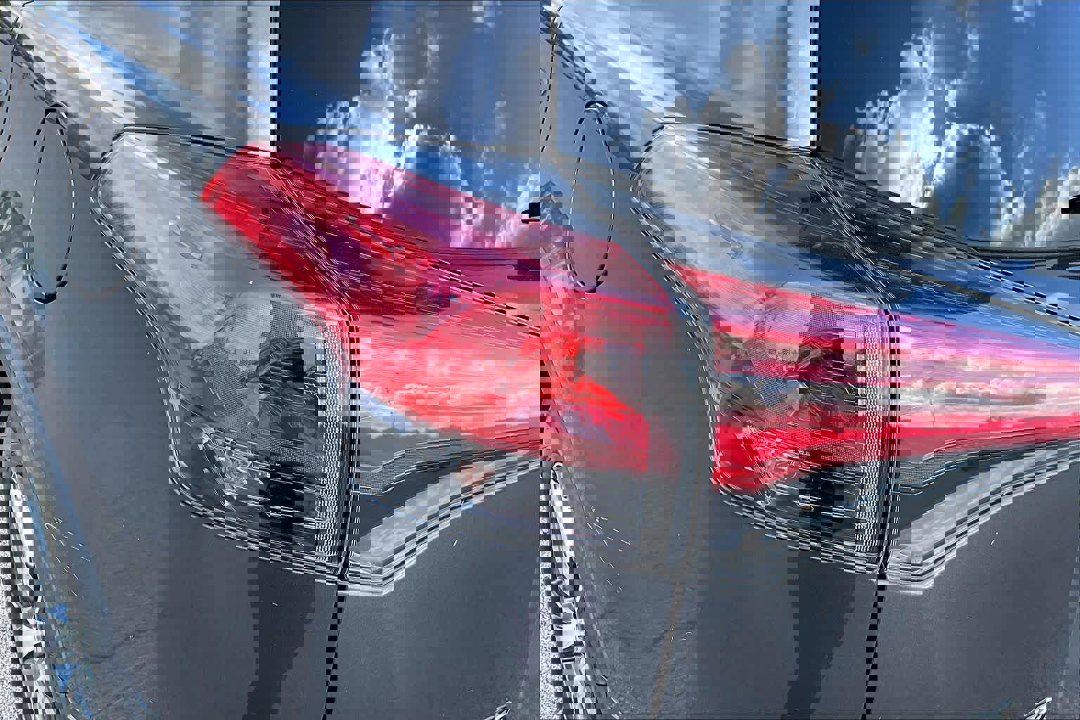 Used 2017 Toyota RAV4 XLE w/ Plus Extra Value Package image 26