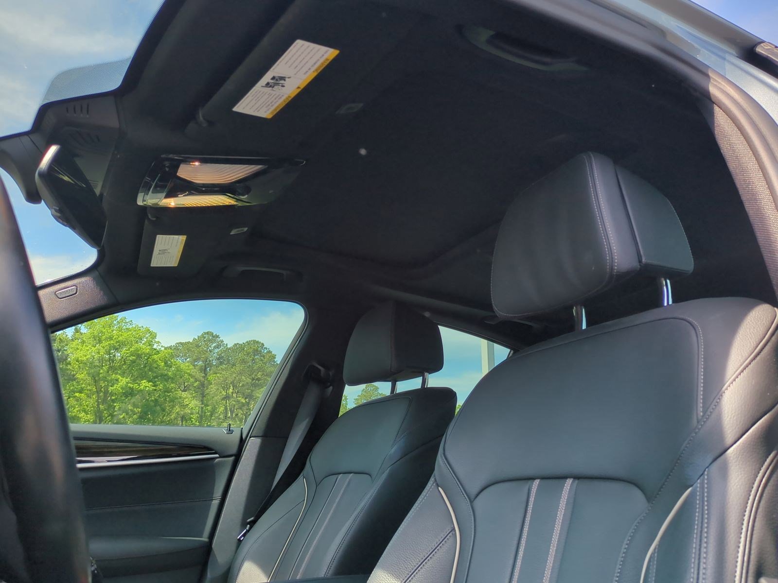 Used 2019 BMW 530i w/ M Sport Package RWD image 16