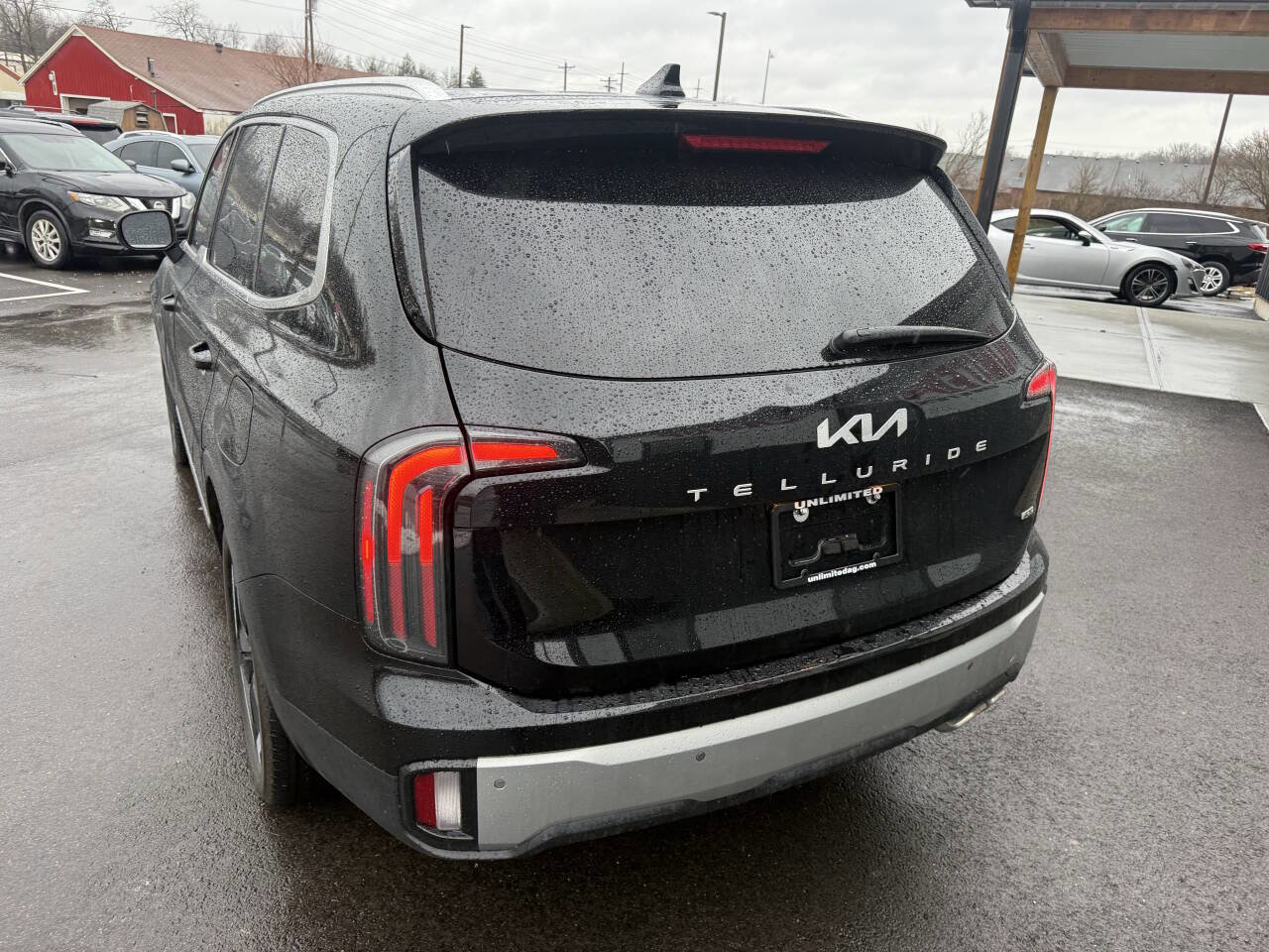 Used 2023 Kia Telluride EX w/ EX Captain's Chair Package image 10